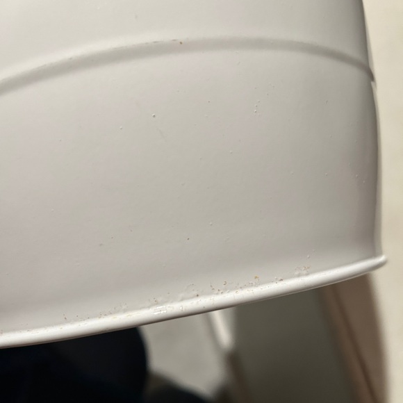 White Ice Bucket with Lid and Scoop - Picture 11 of 13